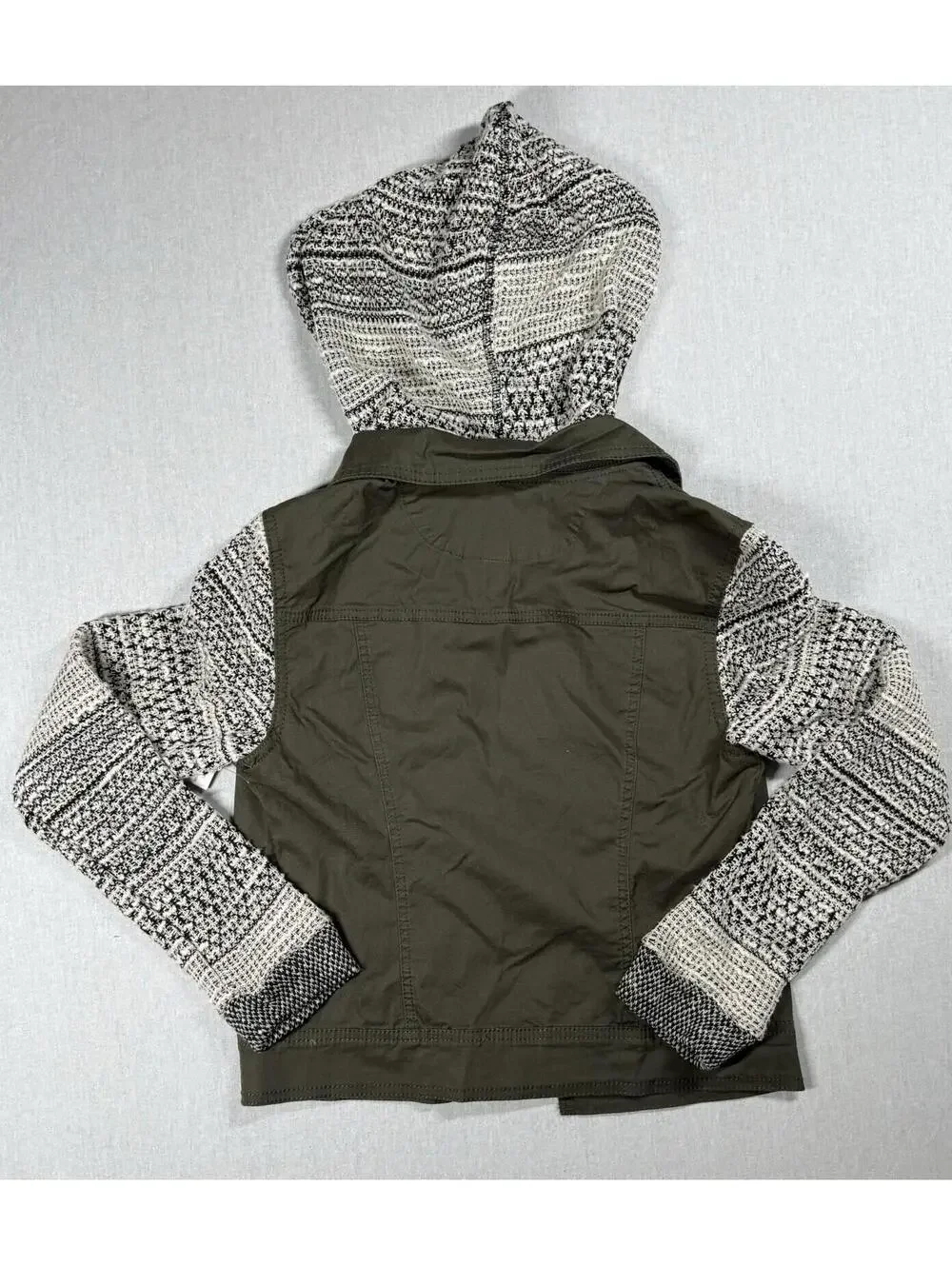 Wallflower Jacket Girls Sz XS Army Green Button Up Boho‎ Fall Hood